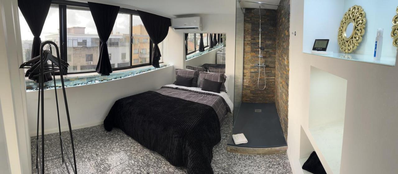 Modern Room With Indoor Shower Near The River - Quarto Moderno Com Duche Interior Proximo Da Ribeira Vila Nova de Gaia Bagian luar foto