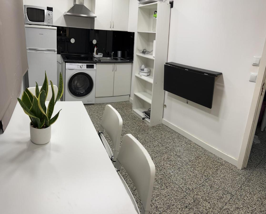 Modern Room With Indoor Shower Near The River - Quarto Moderno Com Duche Interior Proximo Da Ribeira Vila Nova de Gaia Bagian luar foto